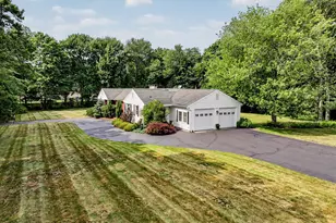 579 Racebrook Rd, Orange, CT 06477 - Photo 40