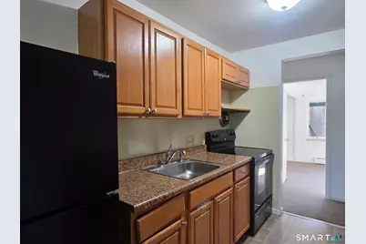 36 Sigwin Circle #36, Wallingford, CT 06492 - Photo 6