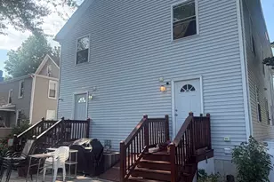 196 Ohio Ave, Bridgeport, CT 06610 - Photo 4