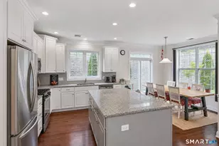 42 Moorland Dr, Danbury, CT 06810 - Photo 10