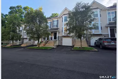 604 Sienna Drive #604, Danbury, CT 06810 - Photo 2