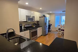 604 Sienna Dr, Danbury, CT 06810 - Photo 4