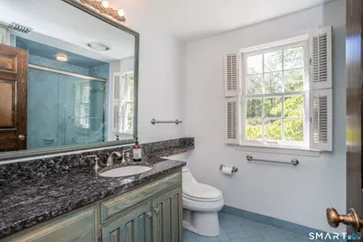15 Rushleigh Road, West Hartford, CT 06117 - Photo 22