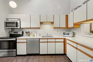 2289 Bedford St, Stamford, CT 06905 - Photo 16