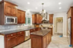 1 Angelas Way, Burlington, CT 06013 - Photo 4