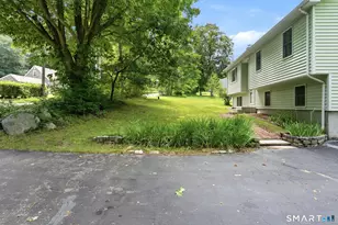 19 Holmes Rd, East Lyme, CT 06333 - Photo 2