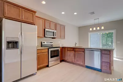 37 Hunters Lane #18, Southington, CT 06479 - Photo 6