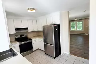 10 Countryside Ln, Middletown, CT 06457 - Photo 8