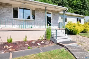 100 Wynding Brook Dr, Rocky Hill, CT 06067 - Photo 4