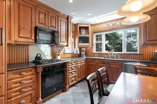 119 W Wakefield Blvd, Winchester, CT 06098 - Photo 8