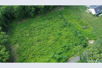 54 Northrop Road, Woodbridge, CT 06525 - Photo 2