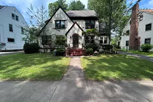 114 Colony Rd, New Haven, CT 06511 - Photo 2