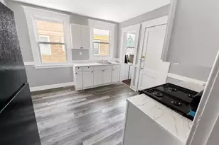 1528 Ella T Grasso Blvd, New Haven, CT 06511 - Photo 10