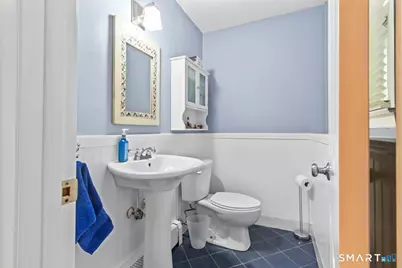 10 Grumman Avenue, Norwalk, CT 06851 - Photo 16
