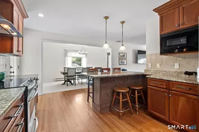 10 Grumman Avenue, Norwalk, CT 06851 - Photo 8