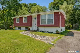 17 Meeting House Ln, Ledyard, CT 06339 - Photo 2
