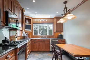 119 W Wakefield Blvd, Winchester, CT 06098 - Photo 6
