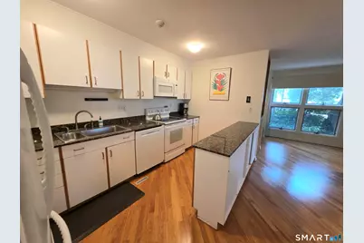 39 Temple Court #39, New Haven, CT 06511 - Photo 4