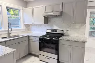87-89 Maltby St, Shelton, CT 06484 - Photo 4