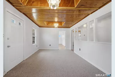 257 Midway Oval, Groton, CT 06340 - Photo 6