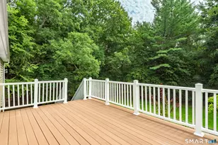31 Winthrop Rd, Windsor, CT 06095 - Photo 8