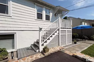 19 Hale St, Westport, CT 06880 - Photo 2
