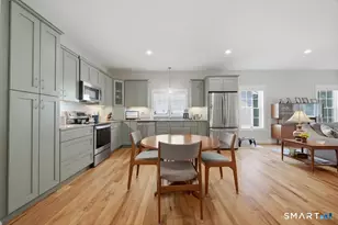 14 Essex Gln Dr, Essex, CT 06426 - Photo 8
