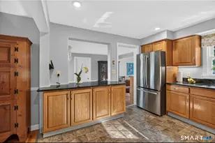 127 Helaine Rd, Manchester, CT 06042 - Photo 4