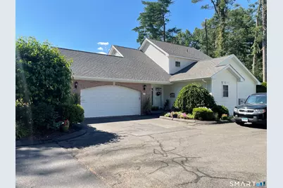 15 West Pine Way #5, Plainville, CT 06062 - Photo 1