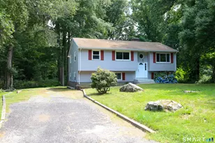 13 Victoria Ln, Old Lyme, CT 06371 - Photo 2