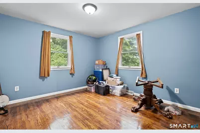 32 Fairview Avenue, New Hartford, CT 06057 - Photo 4