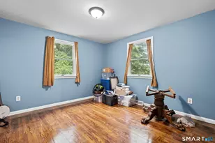 32 Fairview Ave, New Hartford, CT 06057 - Photo 4