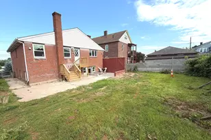 167 George St, Hartford, CT 06114 - Photo 10