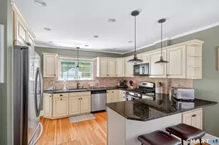 48 Bungalow Park, Stamford, CT 06902 - Photo 20