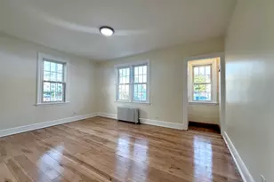 339 Thompson St, Stratford, CT 06615 - Photo 10
