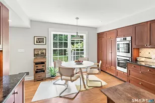 11 Belaire Dr, Westport, CT 06880 - Photo 4