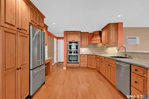 65 Claire St, Bristol, CT 06010 - Photo 2