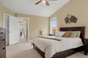 64 Warrington Round, Danbury, CT 06810 - Photo 12