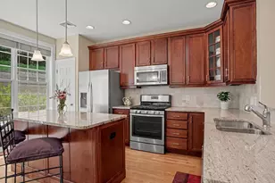 64 Warrington Round, Danbury, CT 06810 - Photo 6