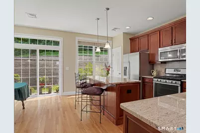64 Warrington Round #64, Danbury, CT 06810 - Photo 6