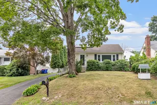 215 Bennett St, Fairfield, CT 06825 - Photo 2
