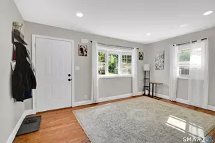 127 Deepwood Dr, Manchester, CT 06040 - Photo 12