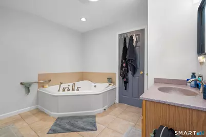93 Porter Street, New Haven, CT 06519 - Photo 32