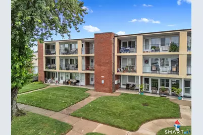 280 West Walk #280, West Haven, CT 06516 - Photo 2