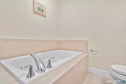343 Beach Street #603, West Haven, CT 06516 - Photo 18