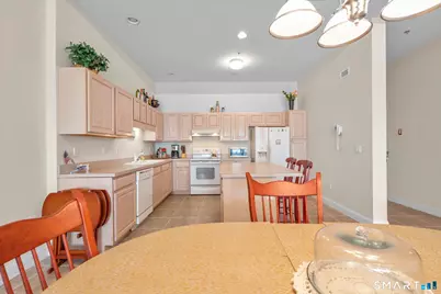 343 Beach Street #603, West Haven, CT 06516 - Photo 6