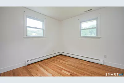 870 Woodtick Road, Waterbury, CT 06705 - Photo 12