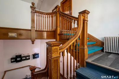 27 Broad Street, New London, CT 06320 - Photo 12