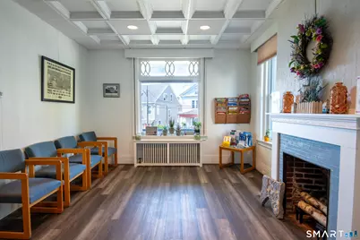 27 Broad Street, New London, CT 06320 - Photo 6
