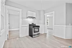 37 Southview St, Waterbury, CT 06706 - Photo 8